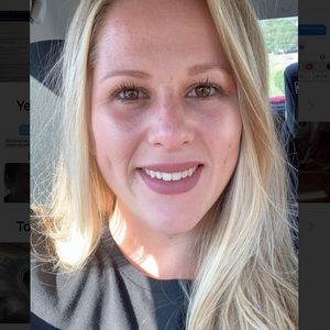 Meet your Posher, Alexandra
